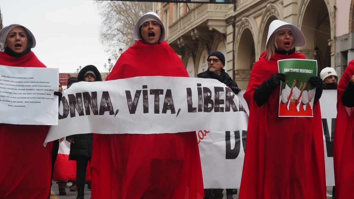 manifestazione per l'iran