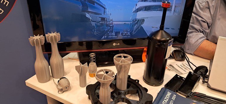 Shell vuoti inerti utilizzati per armare i droni utilizzati nei conflitti